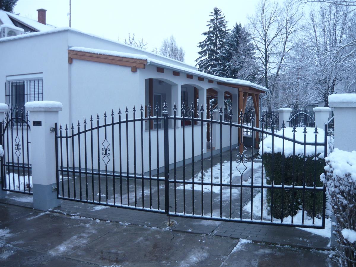 Keresztmama Haza Apartment Hajdúszoboszló Exterior foto